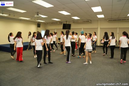 24 สาวน้อยวัยทีน ร่วมกิจกรรม Acting & Model Workshop