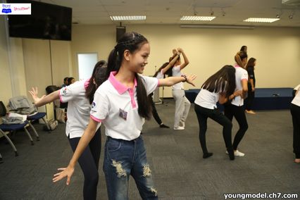 24 สาวน้อยวัยทีน ร่วมกิจกรรม Acting & Model Workshop